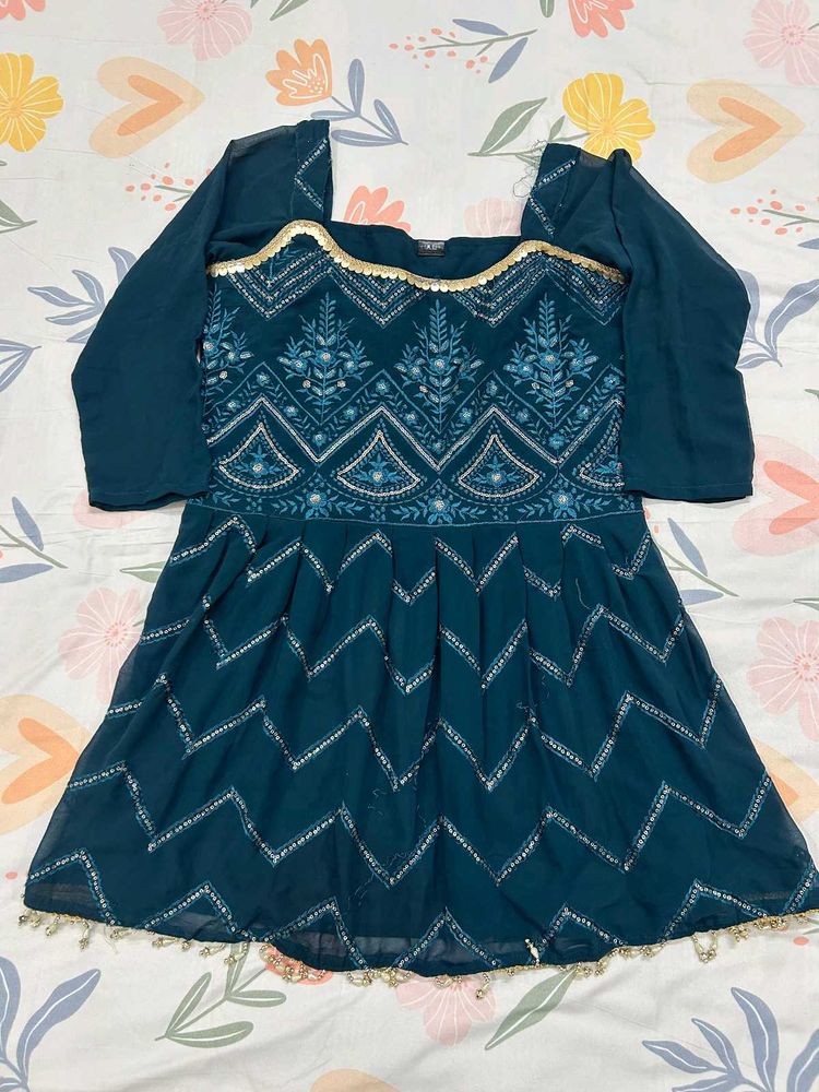 Embroided Sharara Set 🩵