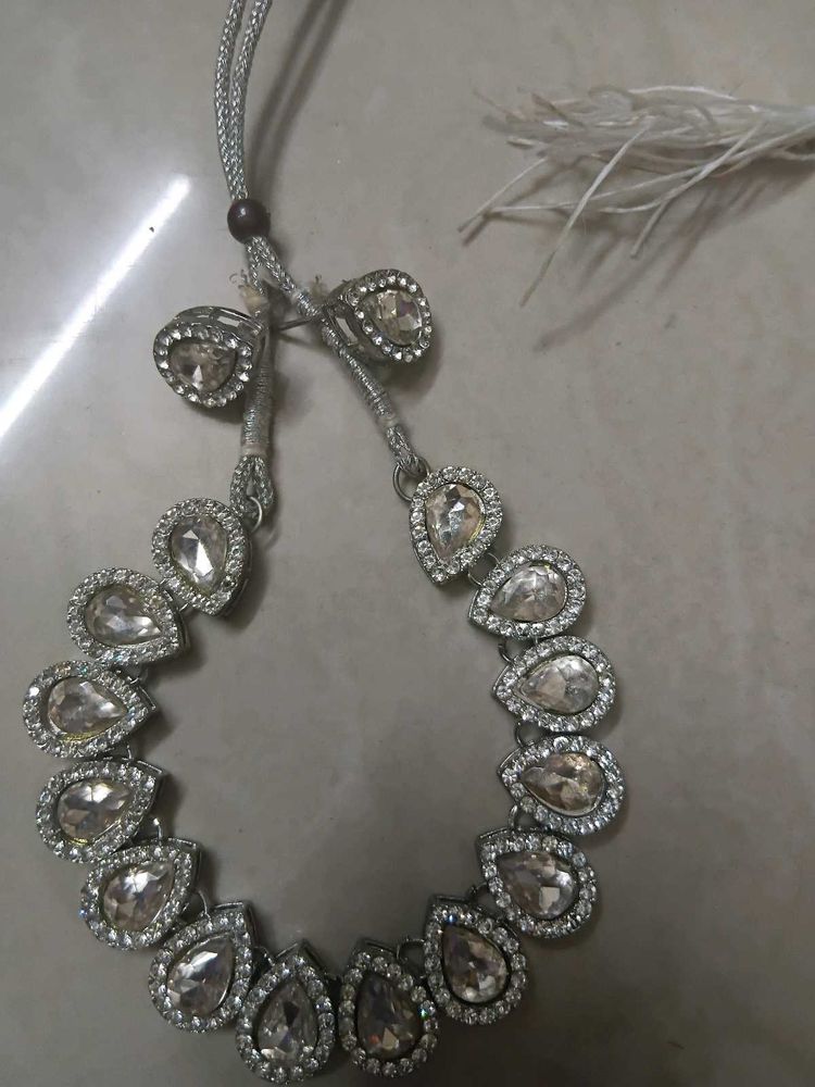 Elegant Necklace Set