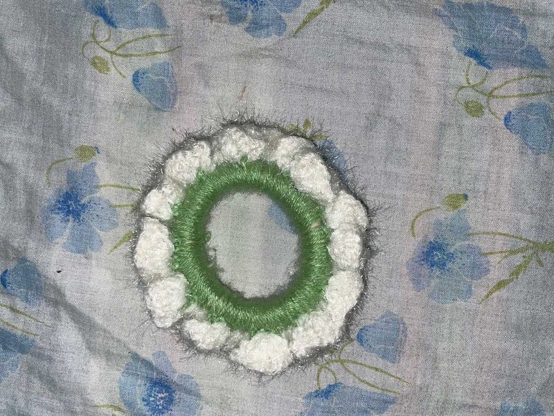 Green &amp; White Scrunchies