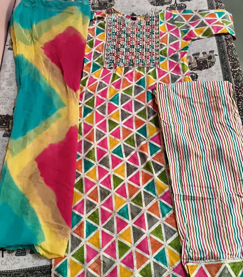 Colorful Geometric Print Kurta Set
