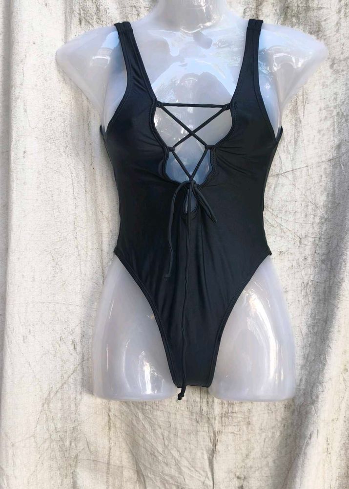 36119. Black One Piece Swimsuit