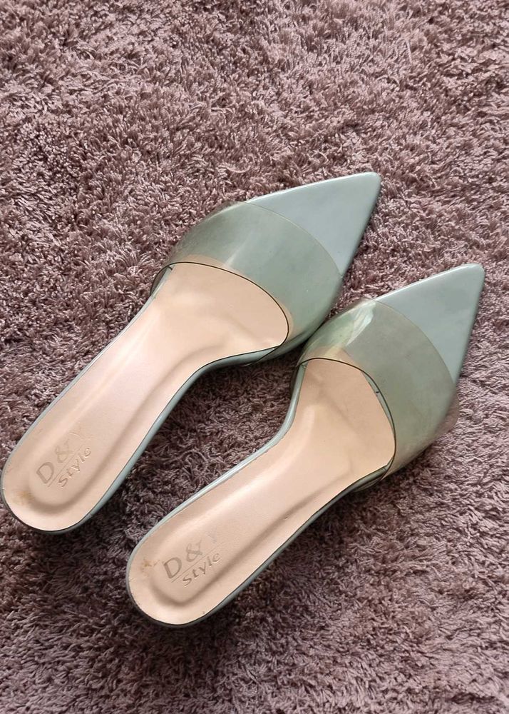 Heels 🍀 🎆🪄🖤👠