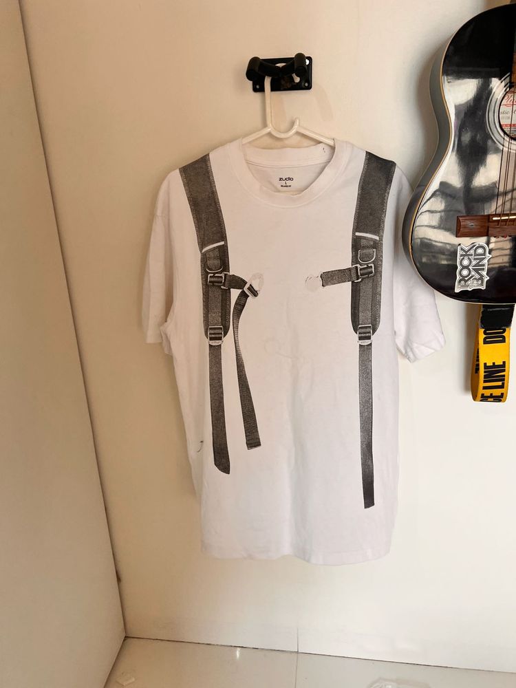 men’s t-shirt