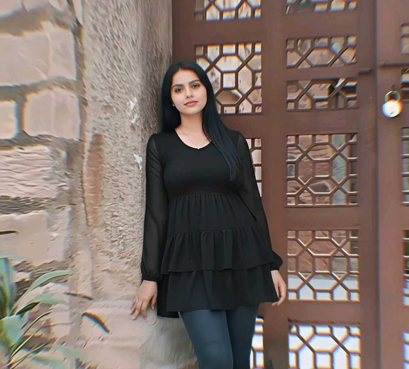 Chic Black Long Sleeve Dress