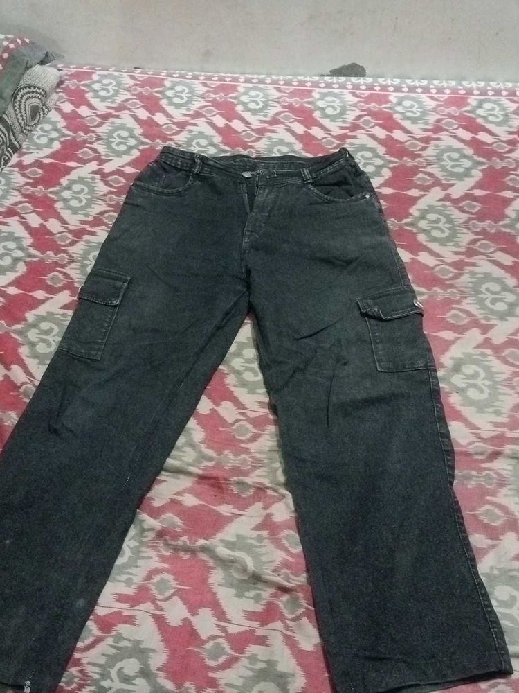 Cargo Jeans