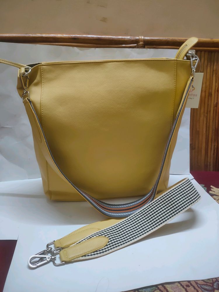 Handbag