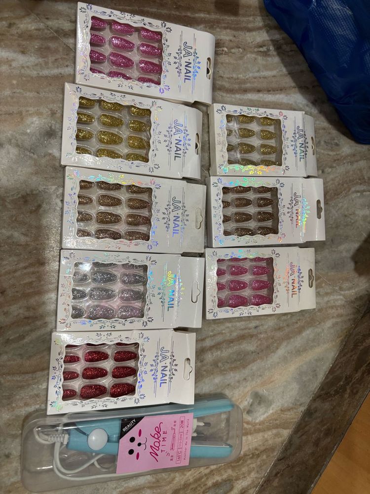 Press-On Nail Bundle