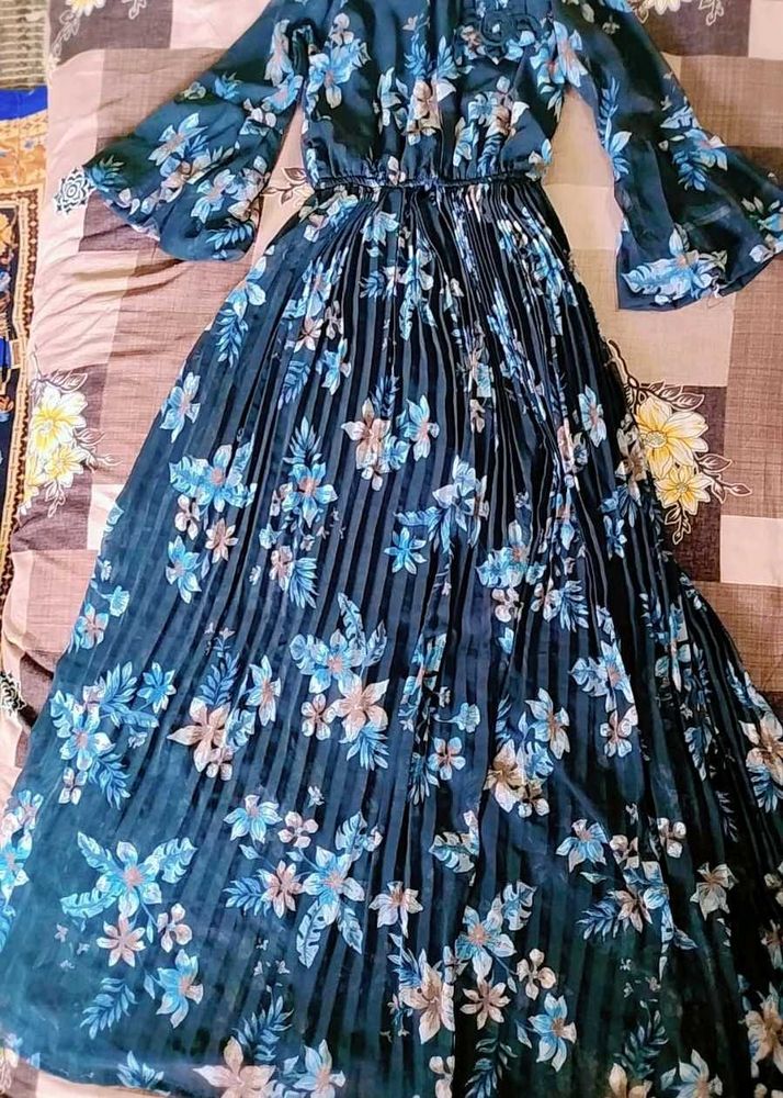 Floral Pleated Maxi Dress