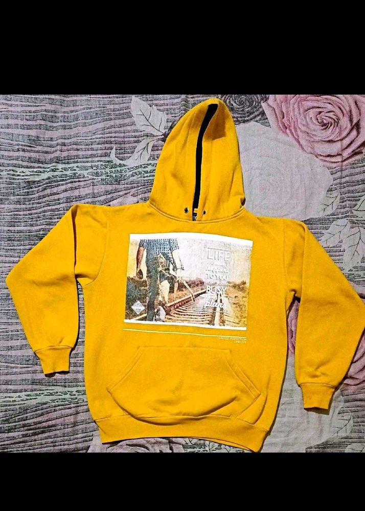 Hoodie🟡