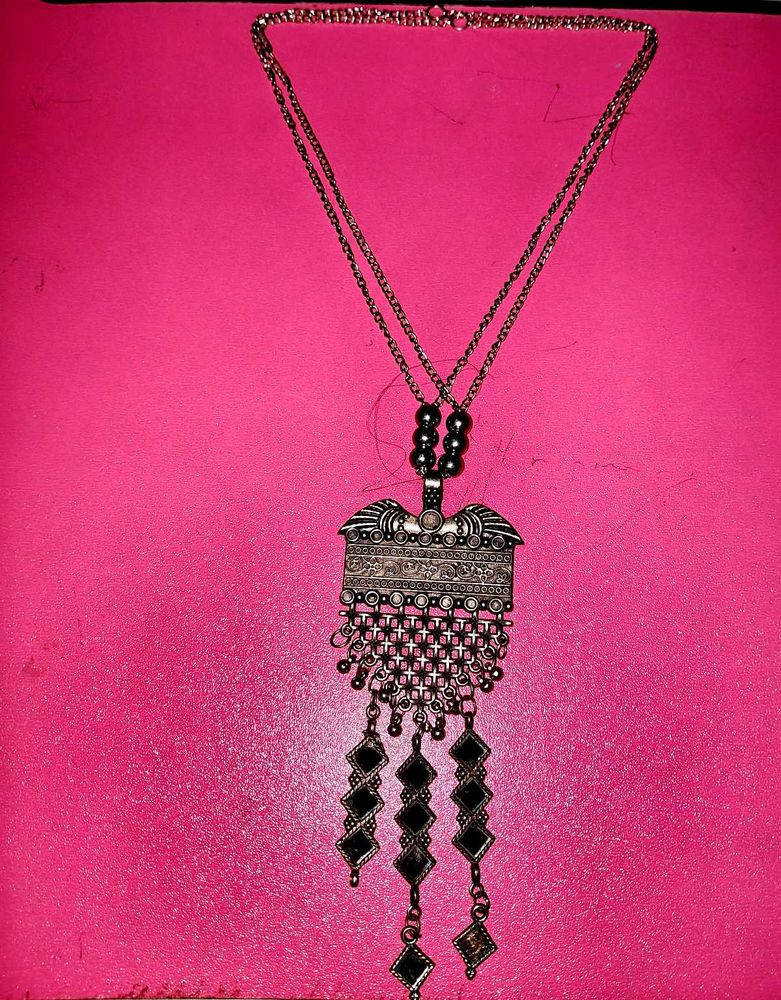 Stylish Silver Necklace