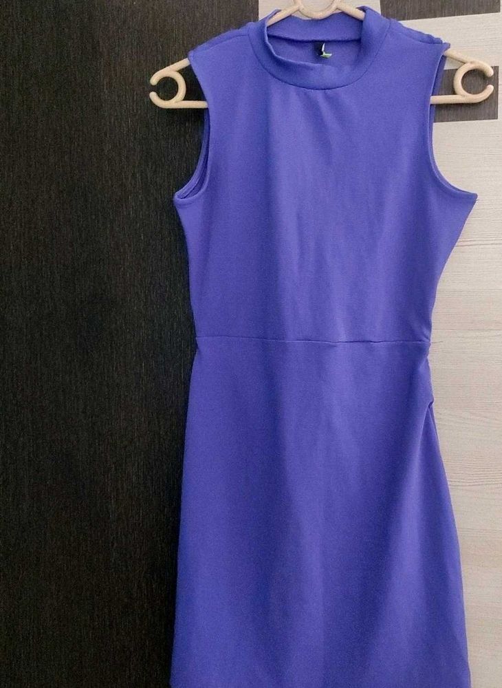 Backless Cut Bodycon Dress