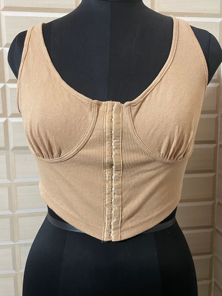 Ribbed Hook-Eye Crop Top