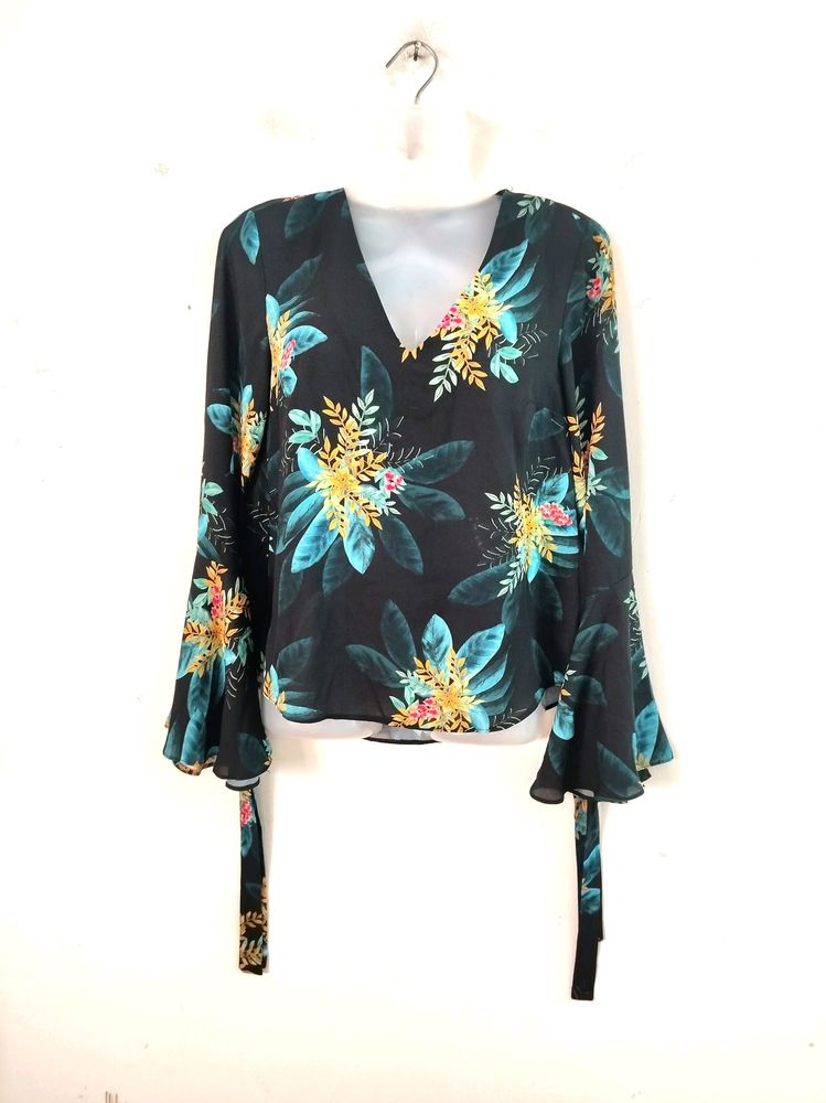 Floral Bell Sleeve Top