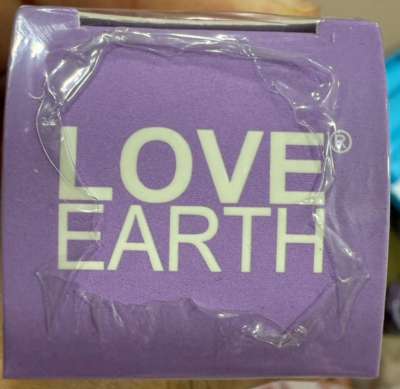 Love Earth Moisturiser