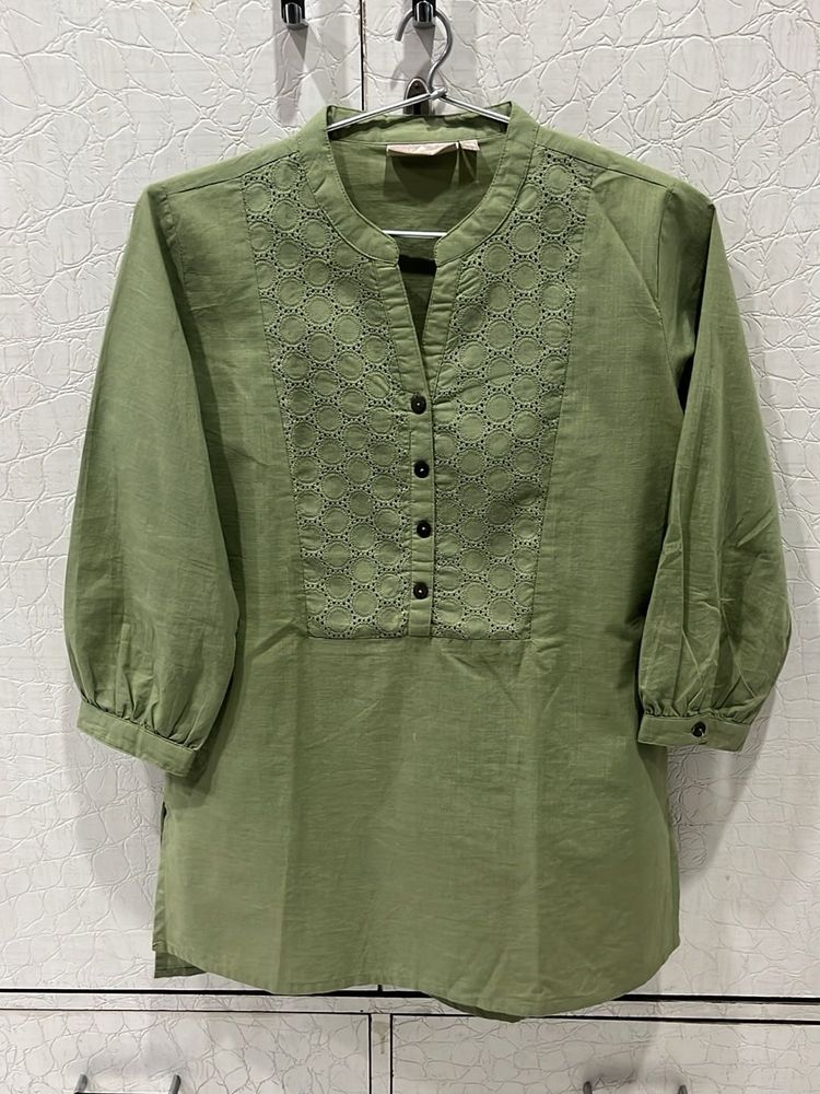 Green Embroidered Top/short Kurti