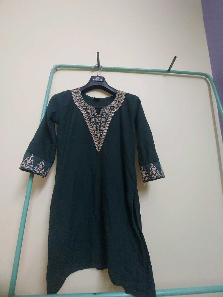 Embroidered Green Kurta