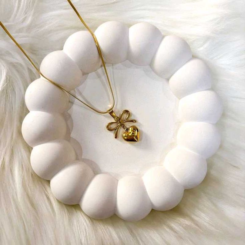 Gold Heart &amp; Bow Necklace