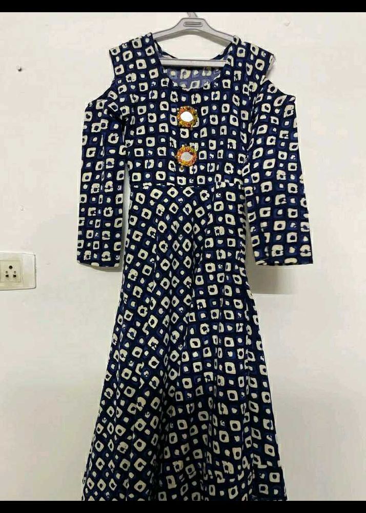 blue kurta with mirror work