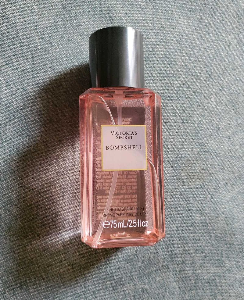 Victoria secret bombshell