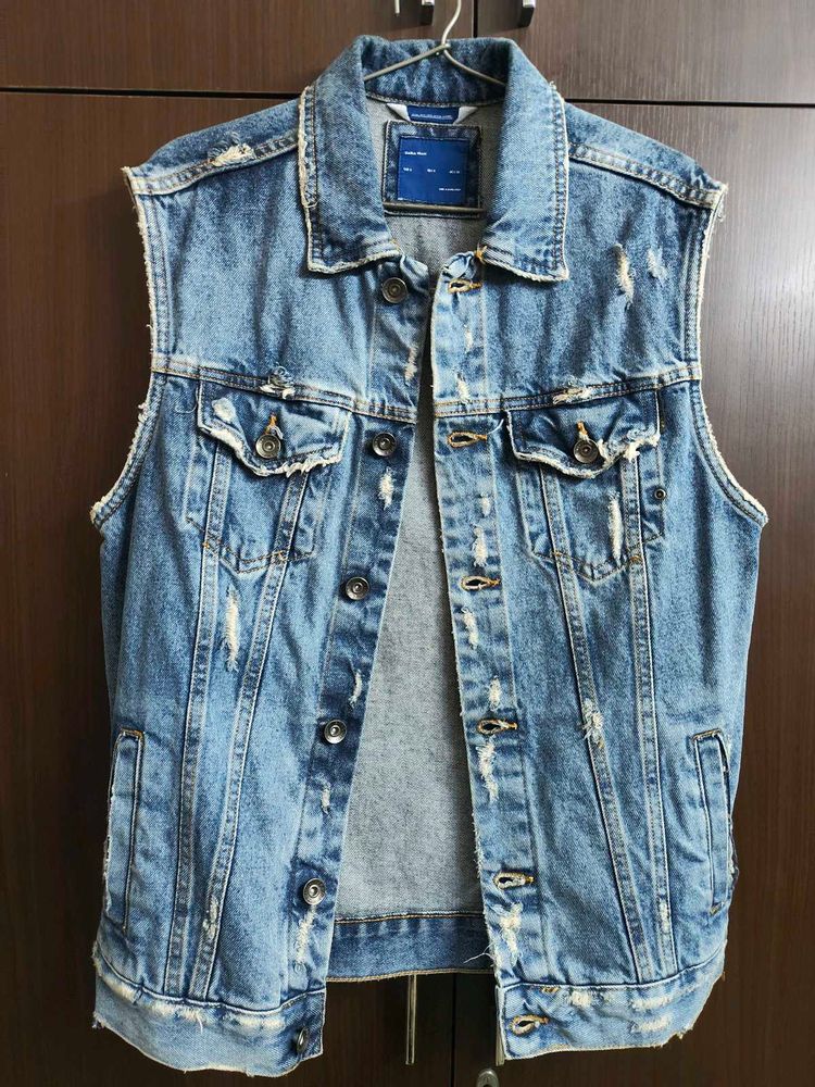 Zara Man Distressed Denim Vest