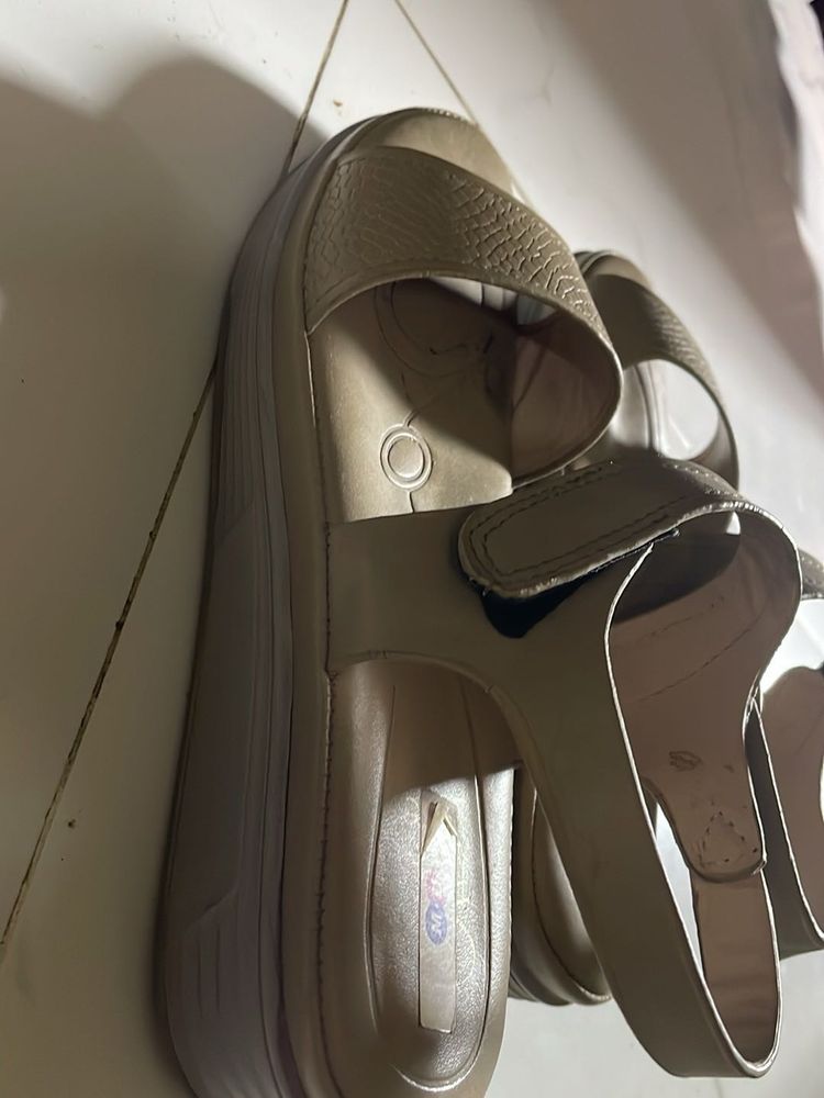 Comfortable Beige Sandals