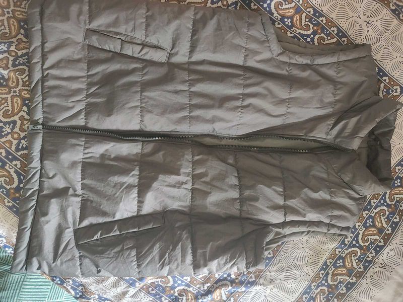 Padded Vest less price already don't negotiate