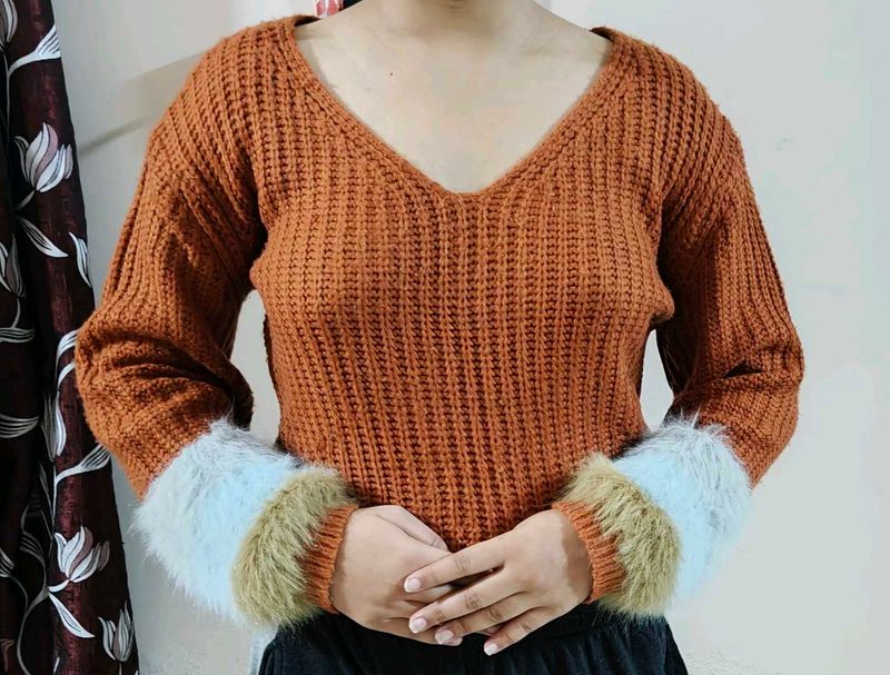Furr Sleeves Top