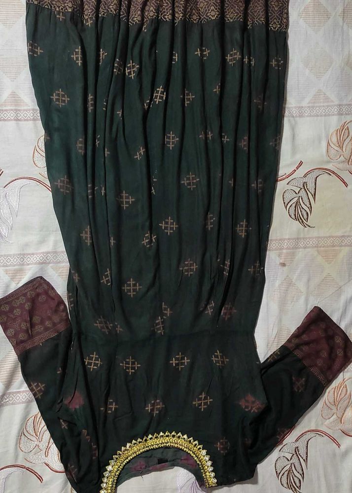 Emerald Green Embellished Kurti