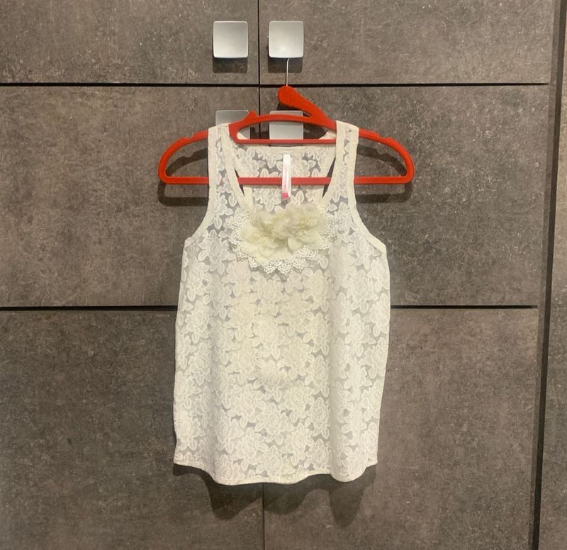 Miss Bennett Top S
