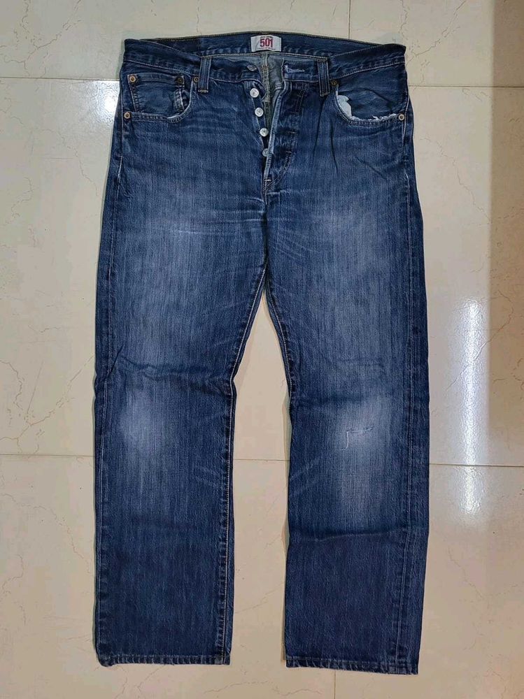 Levis Straight Leg Denim Jeans