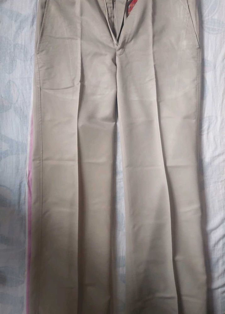 A Raymond Straight Fit Old Money Pant