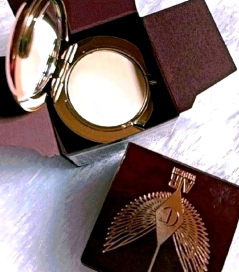 Charlotte Tilbury Compact 💕♥️