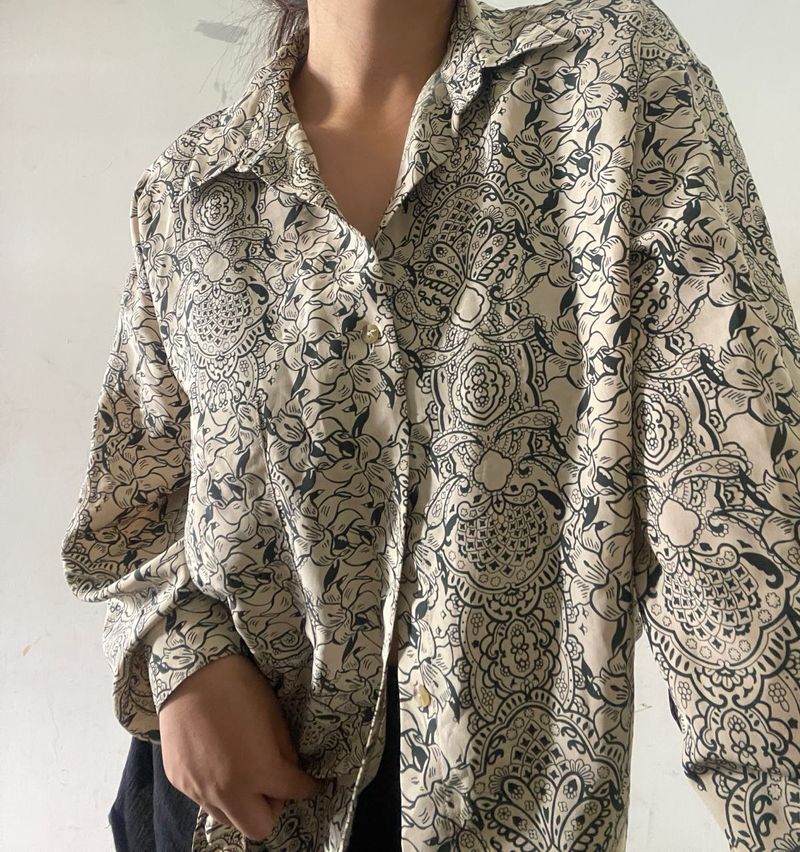 🌼Floral Patterned Shirt 🌼