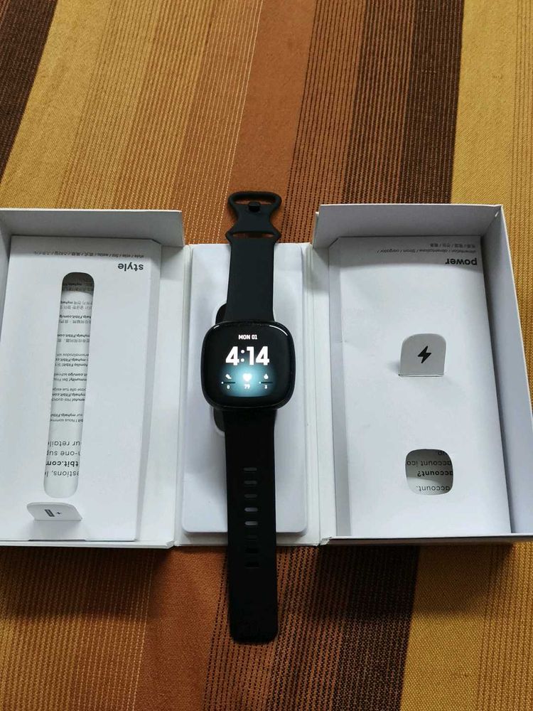 FITBIT Versa 3 Smart Watch for Unisex (Black)