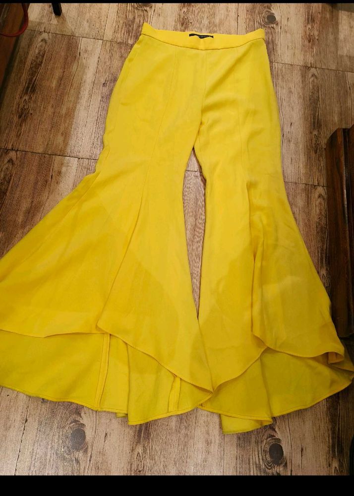 ZaraHippie Yello Hipster