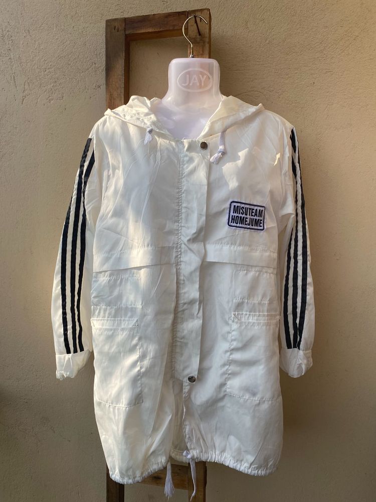 Xiaomantou White Hooded Jacket