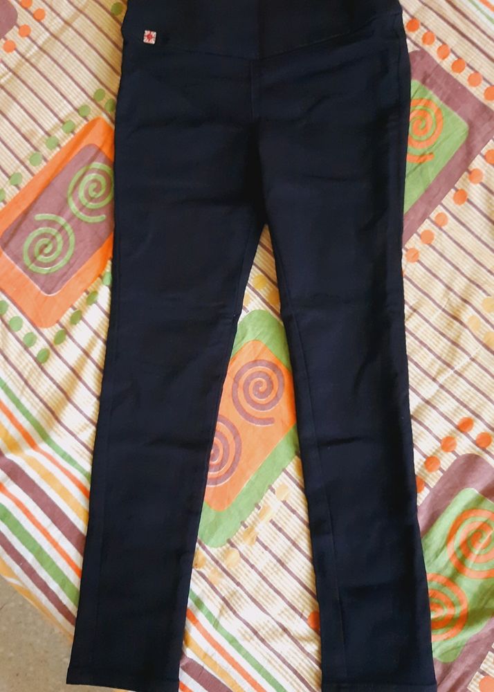 Women&#39;s Black Jeans