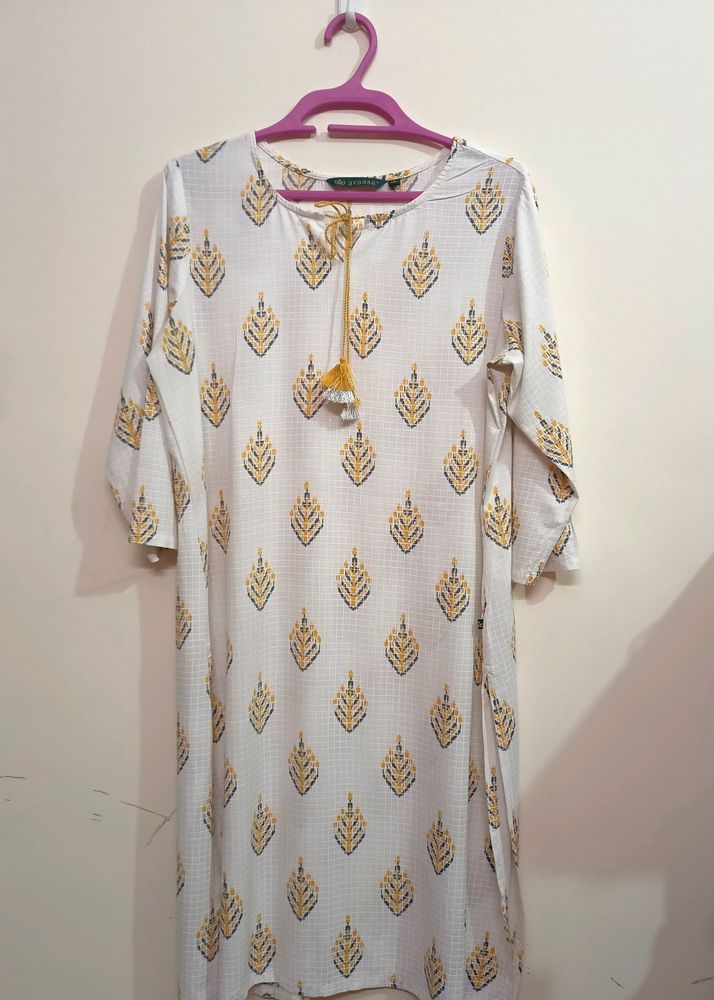 Avaasa Women&#39;s Kurta