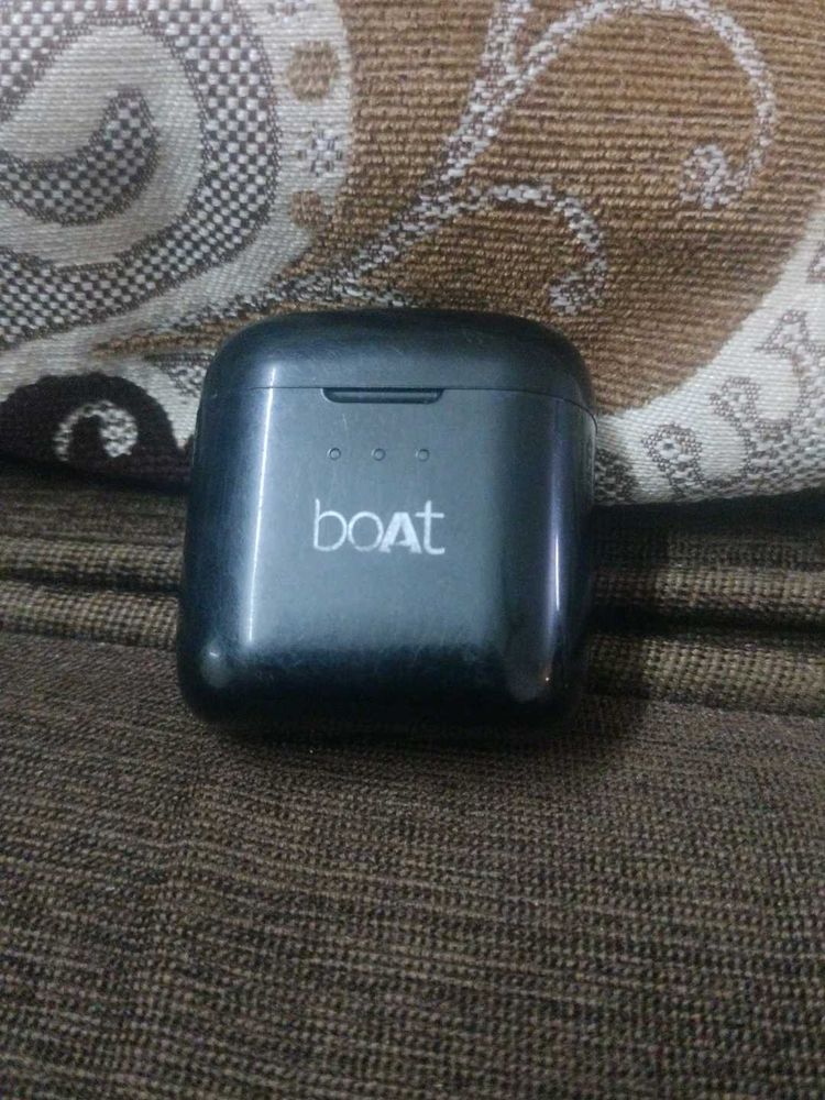 Boat Ear Buds