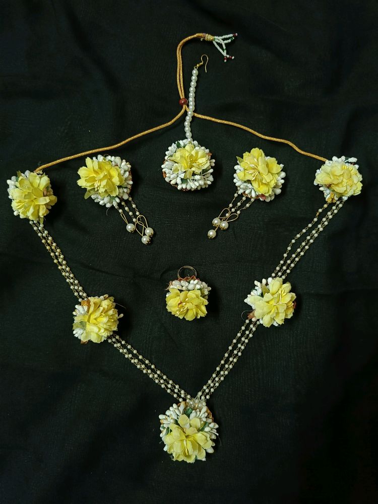 Haldi Jewellery Set