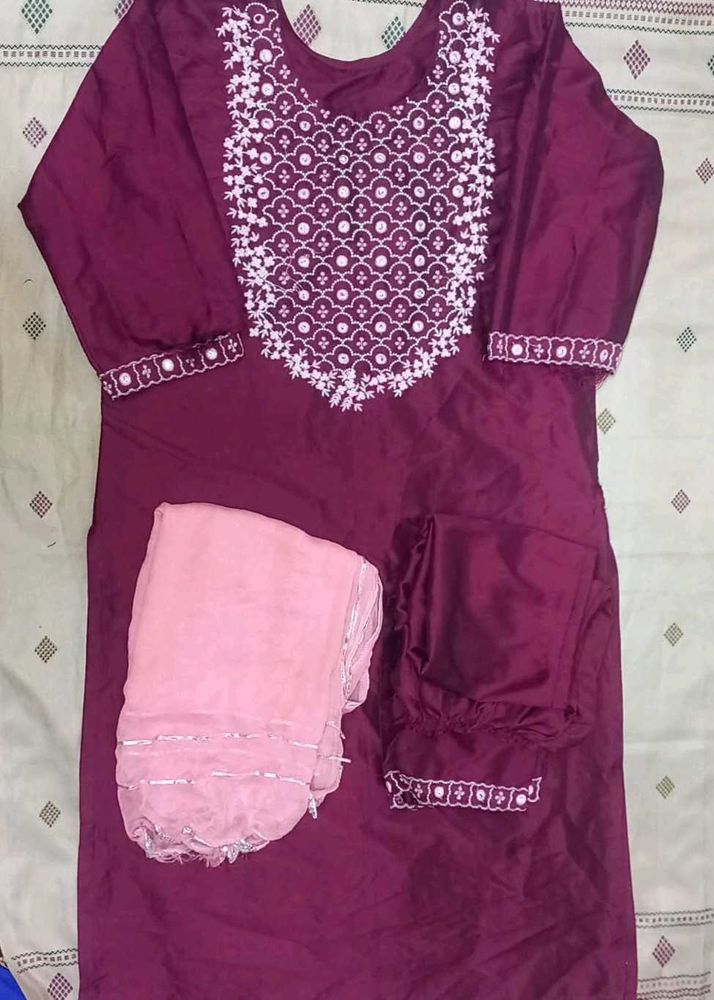 &#34;Trendy Embroidered Kurta Set&#34;