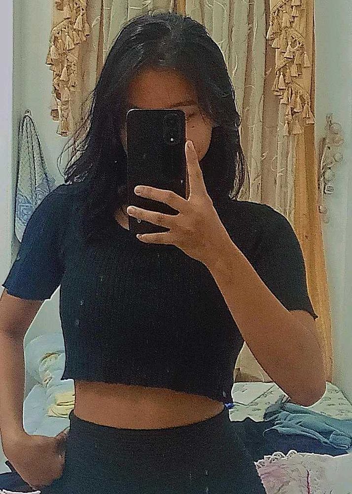 Black Crop Top