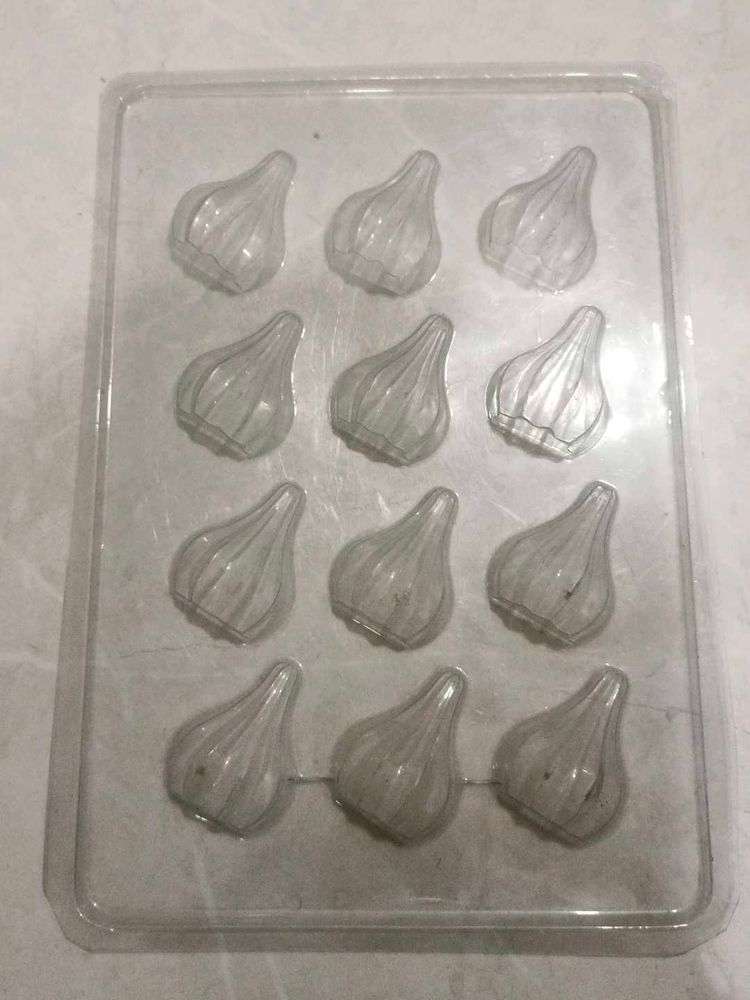 Garlic Shaped Ice Cube Tray