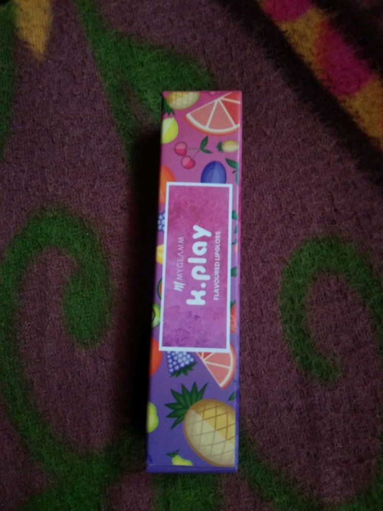K. Play My Glamm