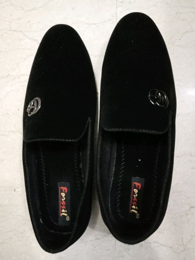 Black Velvet Party Wear Shoes | Price Negotiable