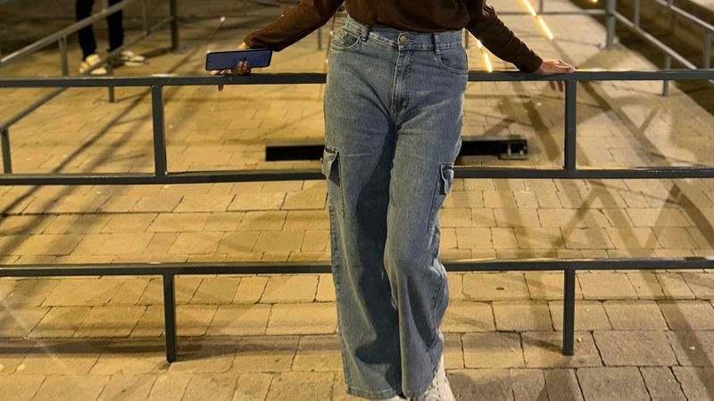 Cargo Jeans - Trendy &amp; Stylish