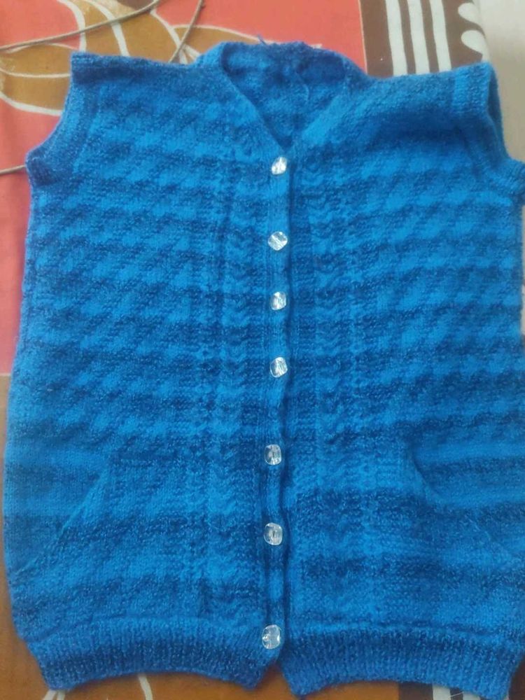 Sweater In Excellent Condition