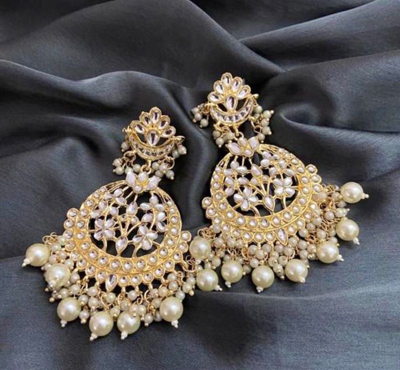 White kundan earrings