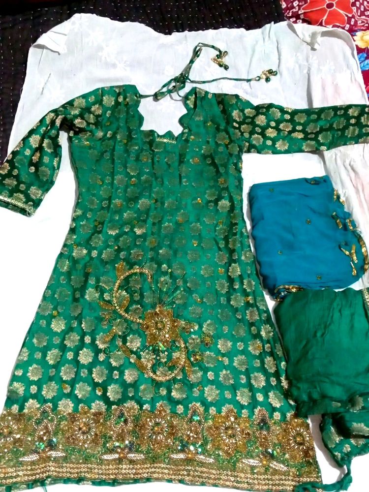 🎉only Today Offer 🎉🎊 Suite Set With Afgani Salw