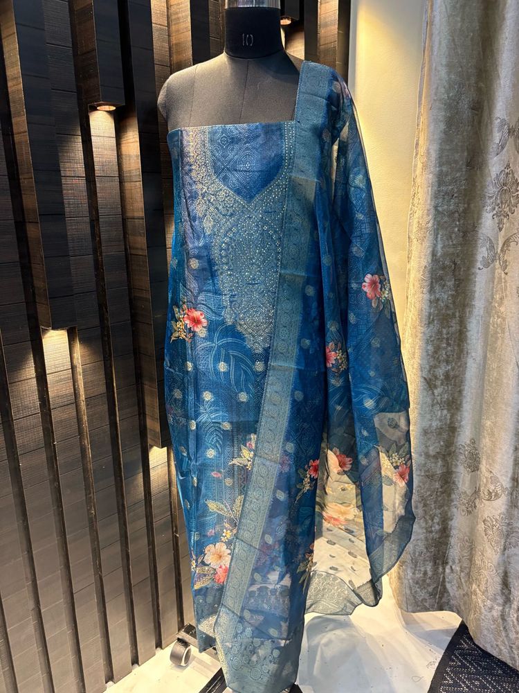 Elegant Blue Floral Print Salwar Suit